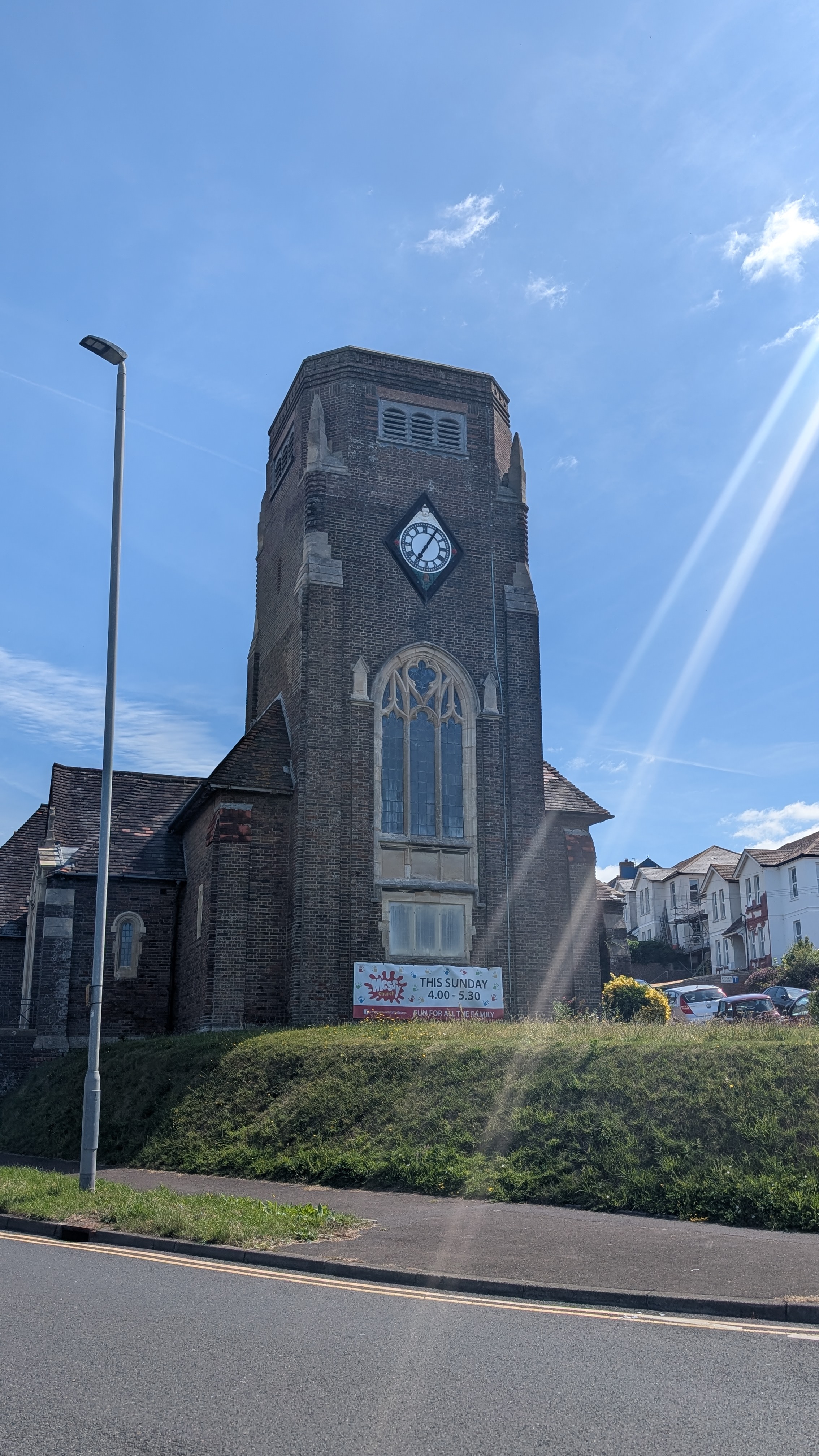 St Ethelburga's Church, Hastings — stopped public clock