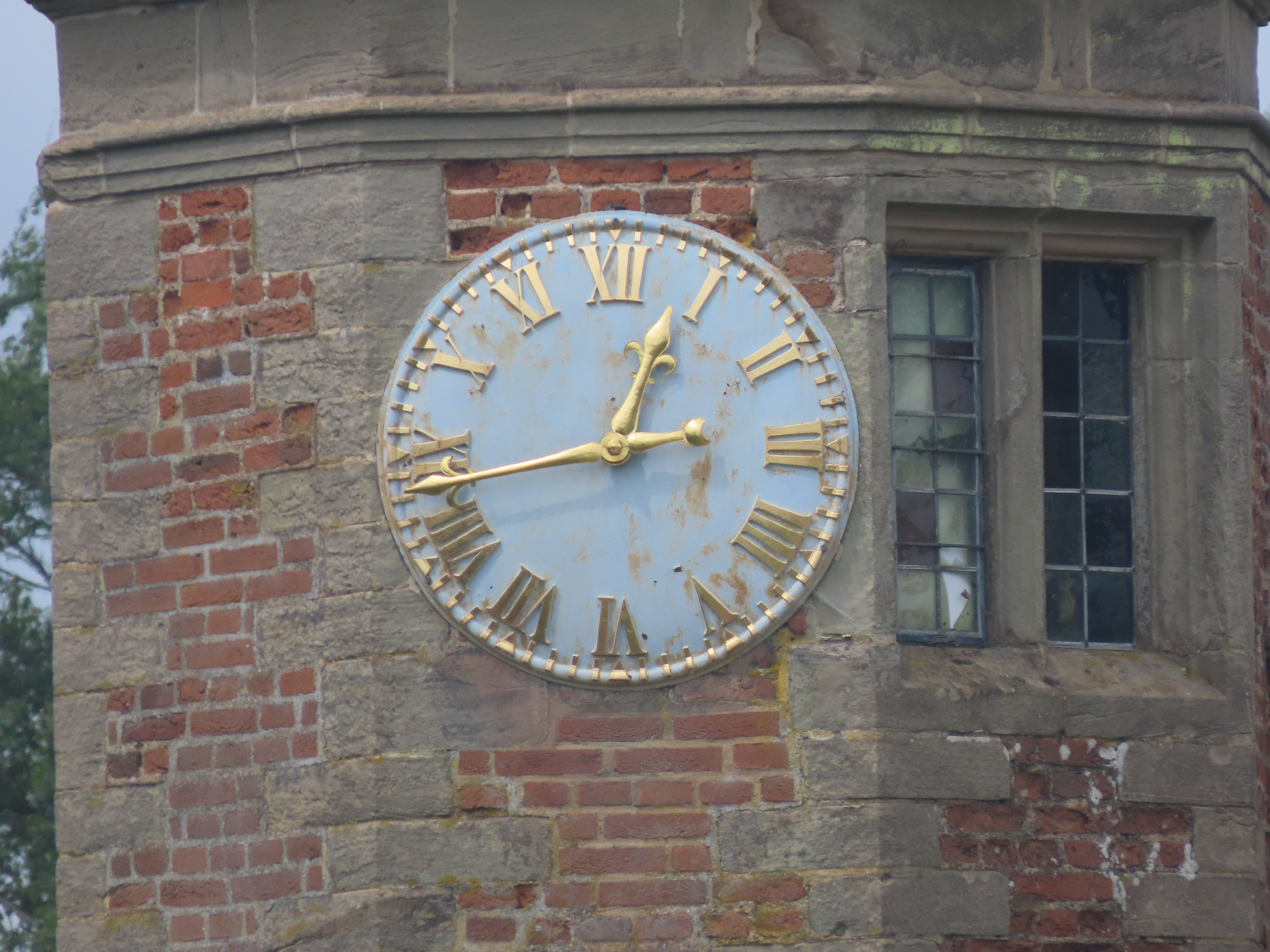 Gatehouse at Charlecote Park — stopped public clock