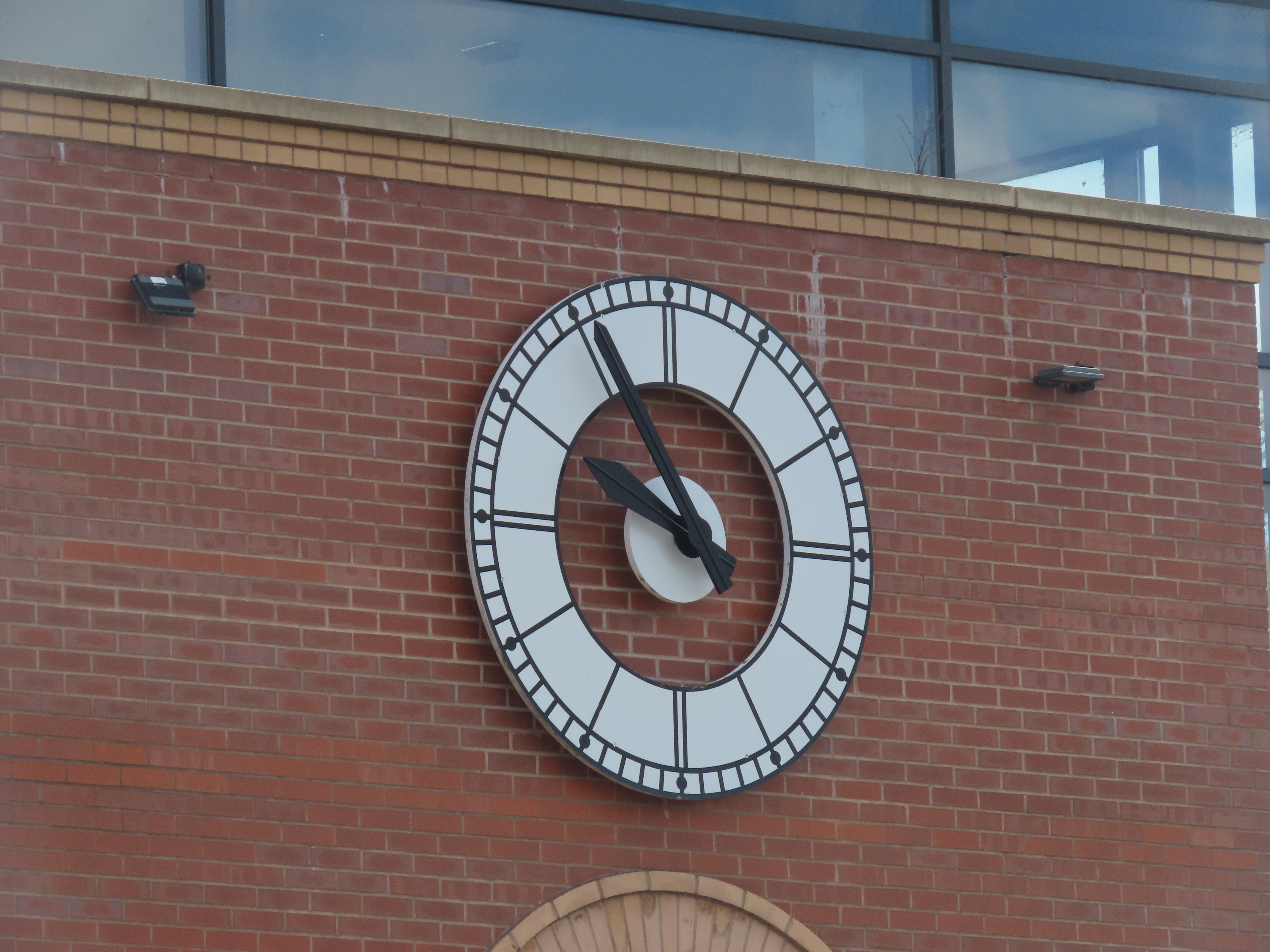 Morrisons Kidderminster clock — stopped public clock